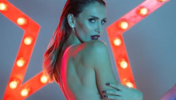 Emina Jahović “Lolo”