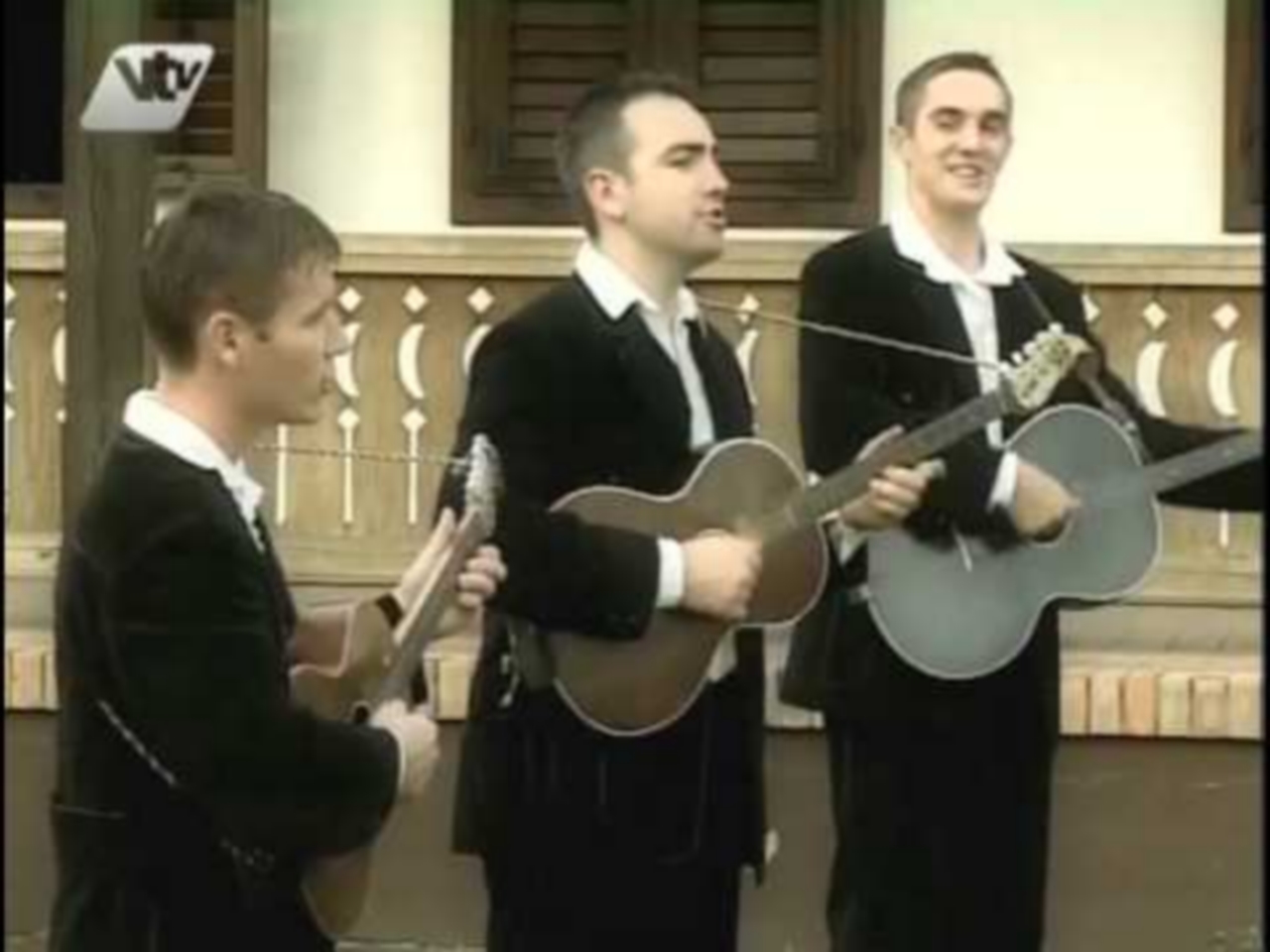 MOJ JE DADO PUNO RADIO