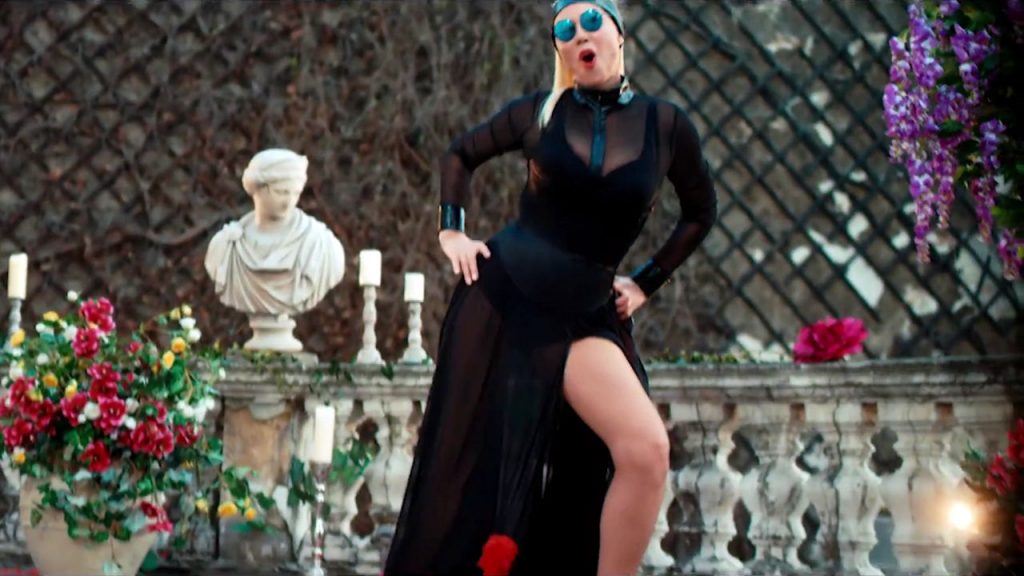 Lepa Brena - Carica (Official Video)