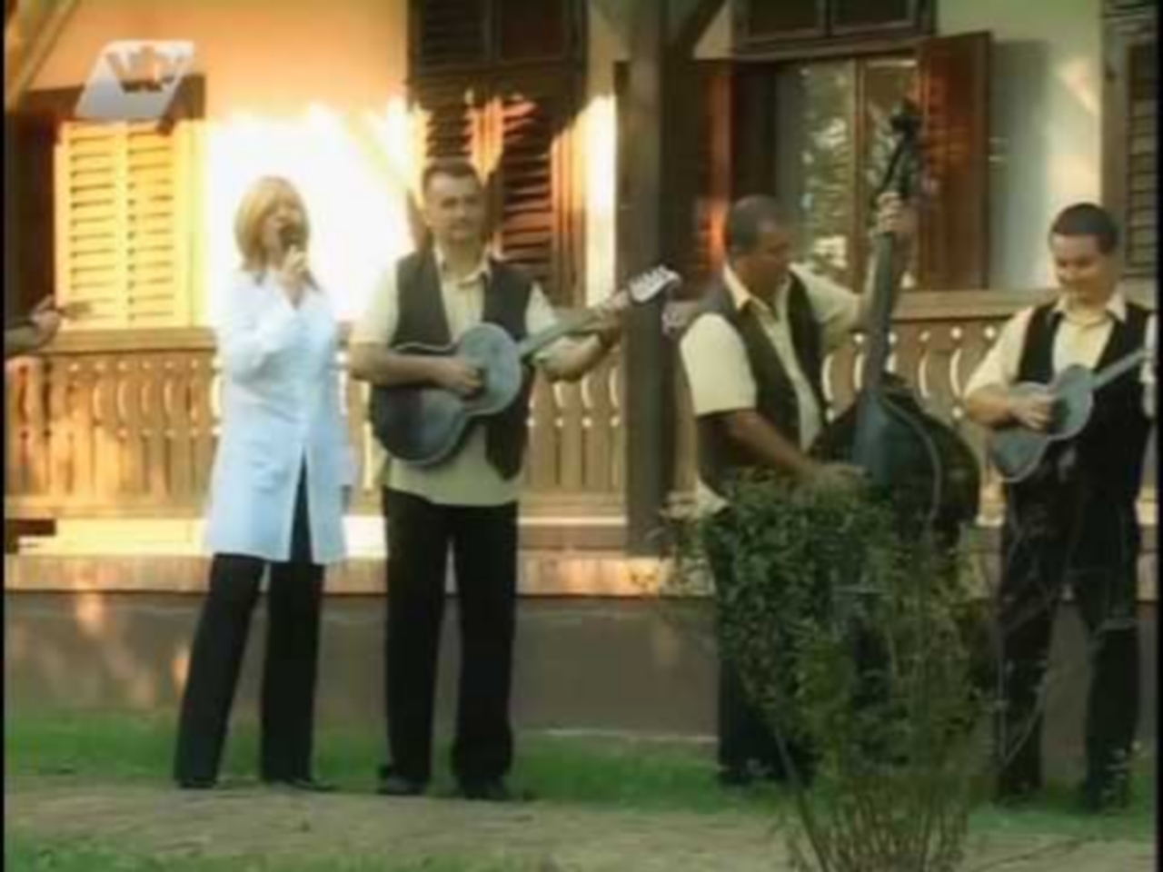 Marta Nikolin - Ne budi se zoro