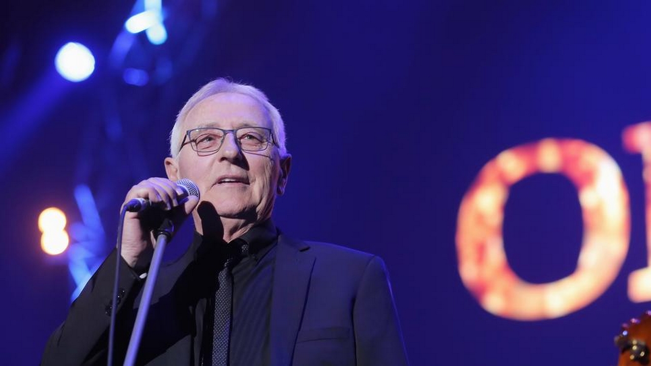 Legendarni splitski pjevač preminuo je nakon borbe s rakom. Imao je 70 godina. Iza sebe je ostavio ožalošćenu obitelj i prijatelje, ali i milijune obožavatelja...